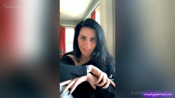 Tiktok Compilation 2 - FARRAH DE ROSSI / GODDESS FARRAH - MP4