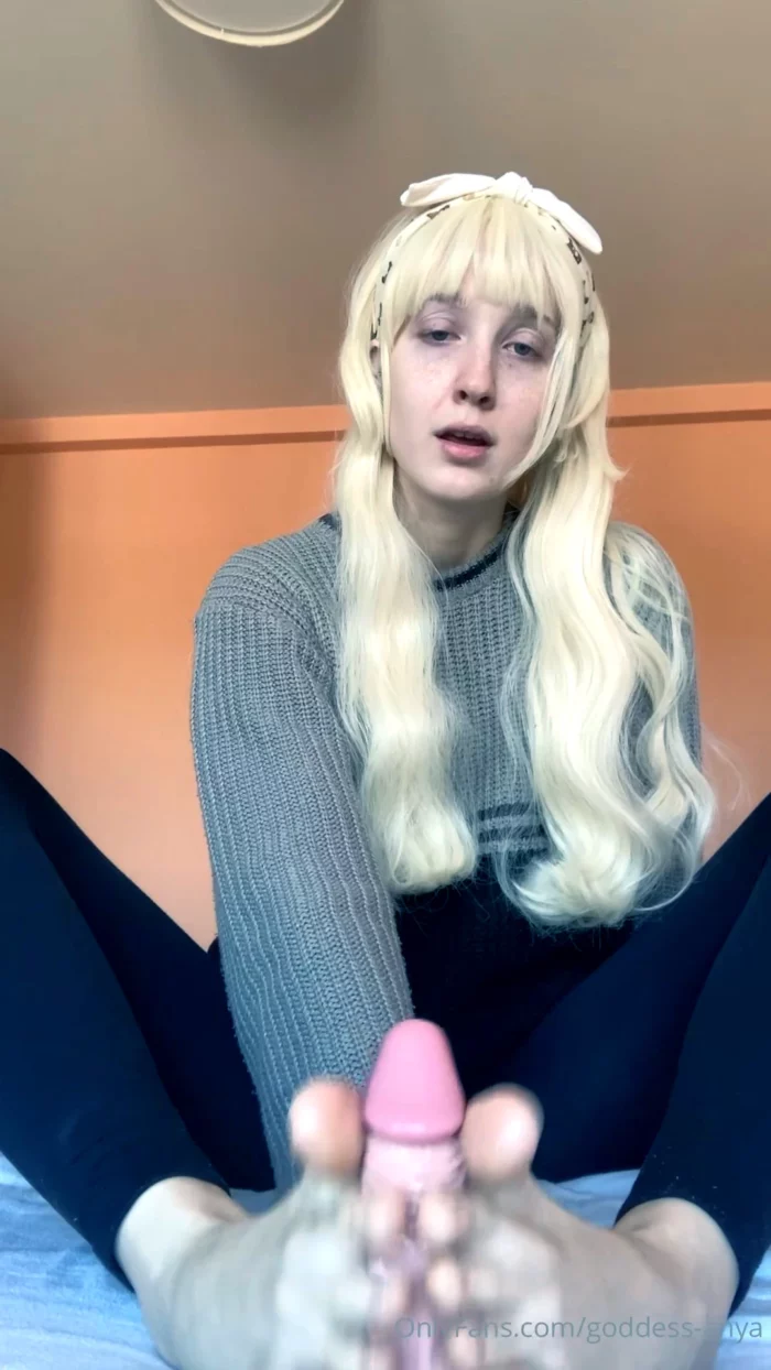 Some Dirty Talk With A Lil Praise - GODDESS ANYA - MP4