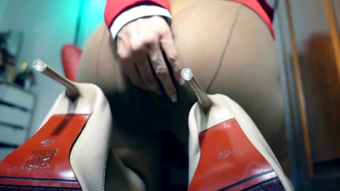 The Flight Attendant Pantyhose - GODDESS ANITTA - MP4