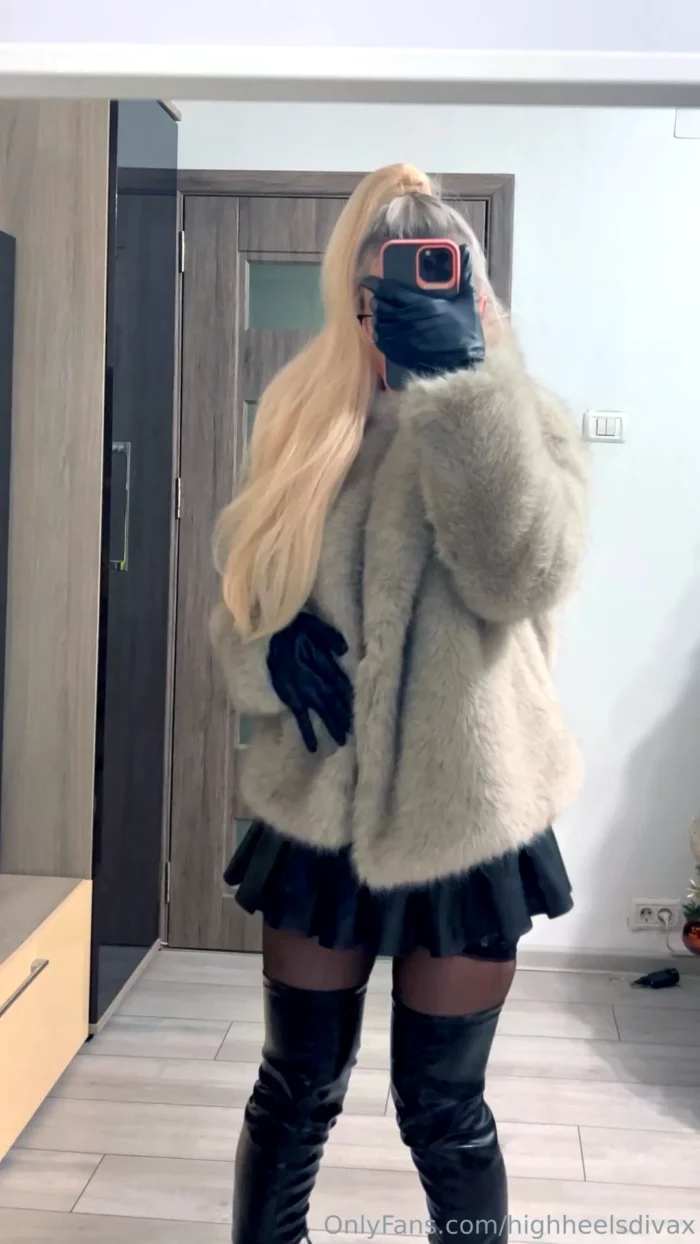 My Fur Owns Your Thoughts And My Leather Controls Your Desires - GODDESS MAISHA / HIGHHEELSDIVAX - MP4