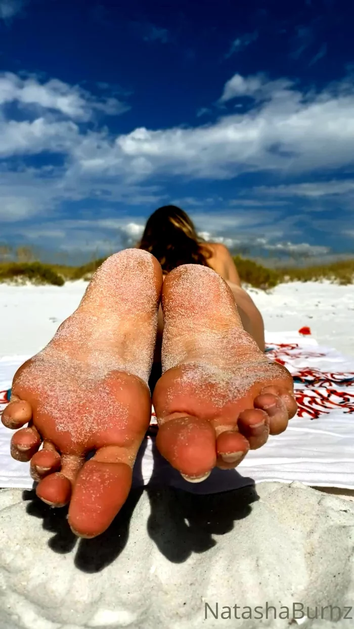 One Day A Month To Myself, So I Took Myself To The Beach! - GODDESS TALL TASHA - MP4