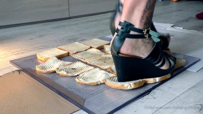 Leather Green Wedges Against Some Bread And Some Chocolate Eggs 2 - ITALIAN GIRLFRIEND / AMATORIAL CRUSH CUPS - MP4