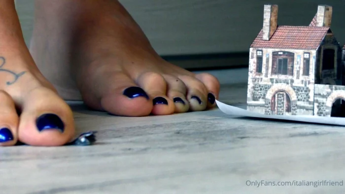 Papercrafts - ITALIAN GIRLFRIEND / AMATORIAL CRUSH CUPS - MP4