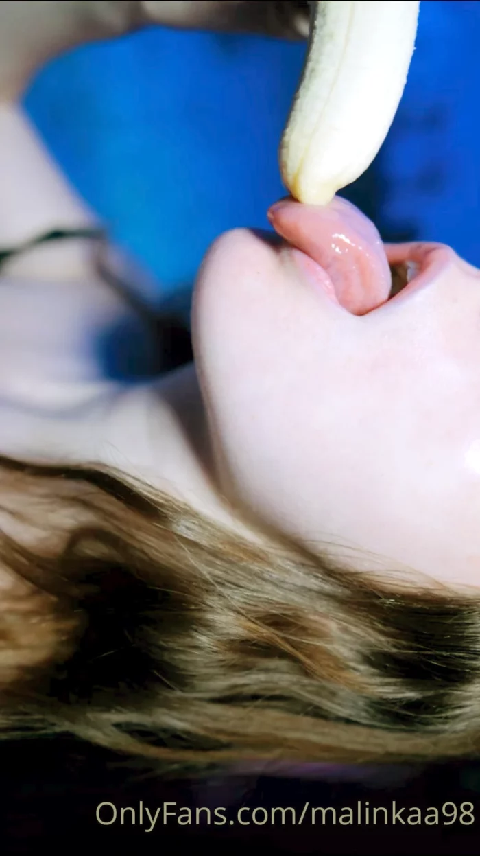Close Up Best Banana Bj With Drooling - MALINKAA98 / JUICYBABY - MP4