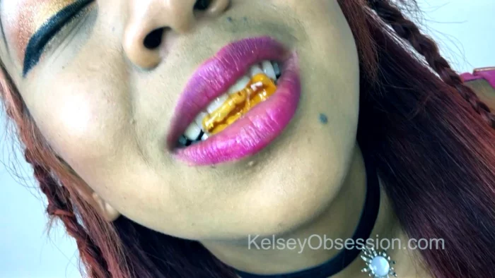 Mouth Fetish - Kim Chi Crushing And Sucking On Gummy Bears - KELSEYOBSESSION - MP4