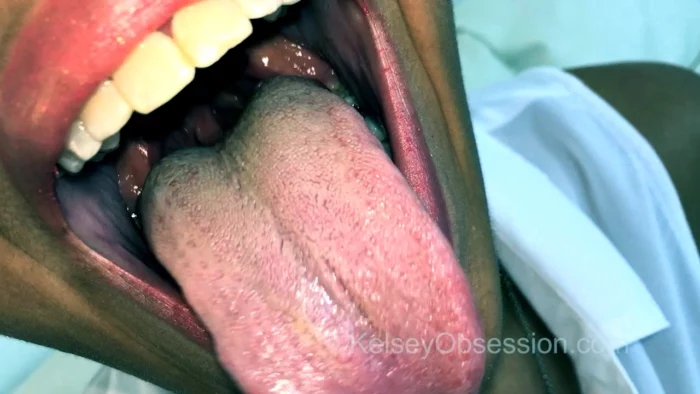 Mouth Fetish - Verta's Deep Throat Gazing - KELSEYOBSESSION - MP4