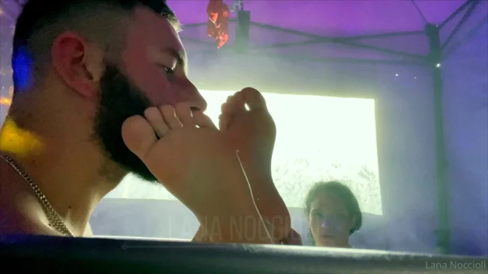 He Ate My Pussy And Sucked My Feet In Hot Tub - LANA NOCCIOLI - MP4