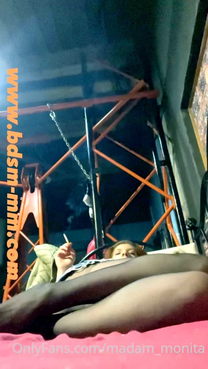 I Only Allow You To Look And Smell My Feet - MADAM MONITA / BDSM-MM - MP4