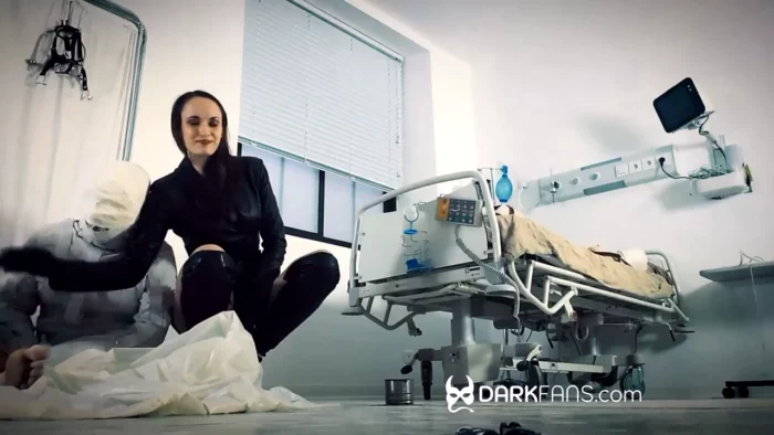 Control Of The Thing - MAITRESSE BLANCHE / MILADY BLANCHE / GYNARCHIC NURSE CLINIC - MP4