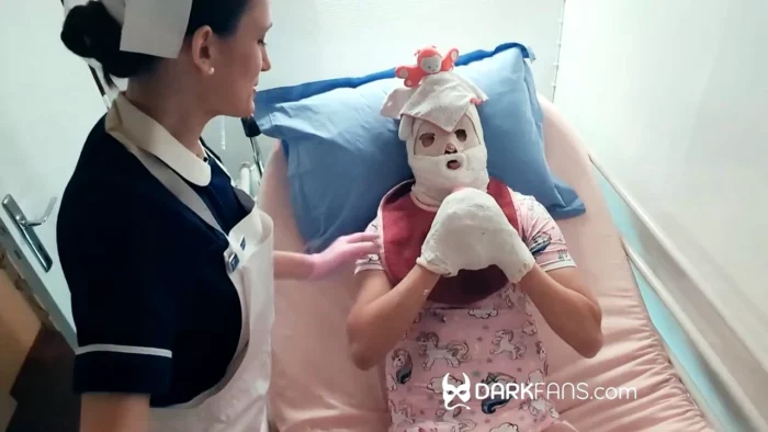 Regression And Force-Feeding - MAITRESSE BLANCHE / MILADY BLANCHE / GYNARCHIC NURSE CLINIC - MP4