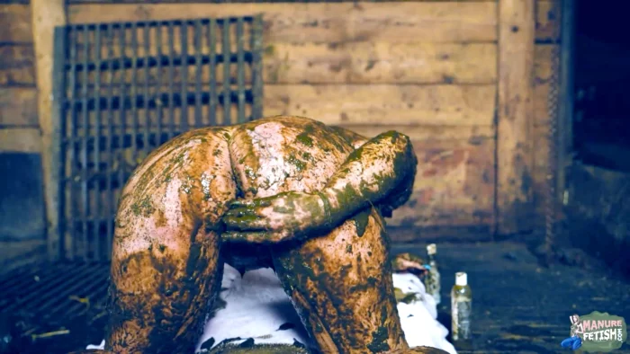 Farm Girl Betty's Dirty Mistake - MANUREPORN / MANUREFETISH - MP4
