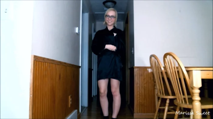 Sweet Robe Flashing - MARISSA SWEET - MP4