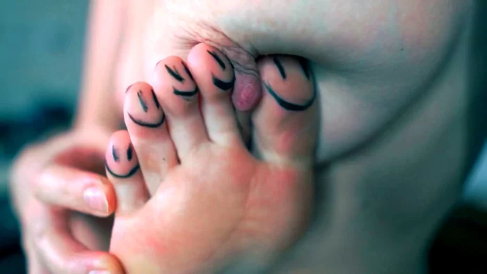 Extreme Toes Close-Up In Hd Ultra - MARGOALISA / MARGO AND ALICE - MP4