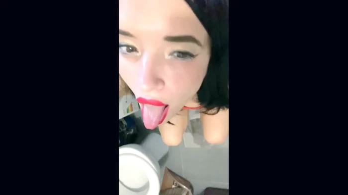 Pee Collection In A Glass, On Floor And Standing - MARGOALISA / MARGO AND ALICE - MP4