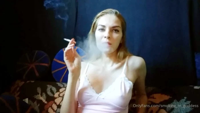 I Feel Very Sexy Wearing This Top - SMOKING MISS M / MISTRESS MARLENA - MP4