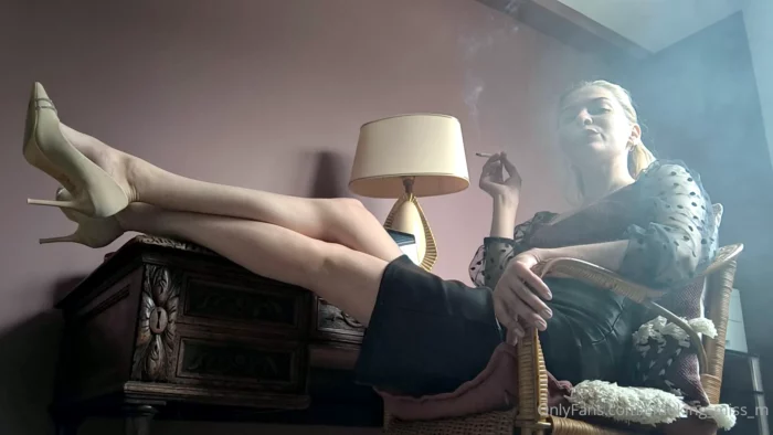 I Could Be Your Secretary Or You Could Be My Assistant - SMOKING MISS M / MISTRESS MARLENA - MP4