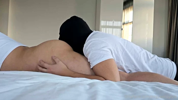 I Blast Him With Huge, Wet, Nasty Farts - QUEEN SYLVIA - MP4
