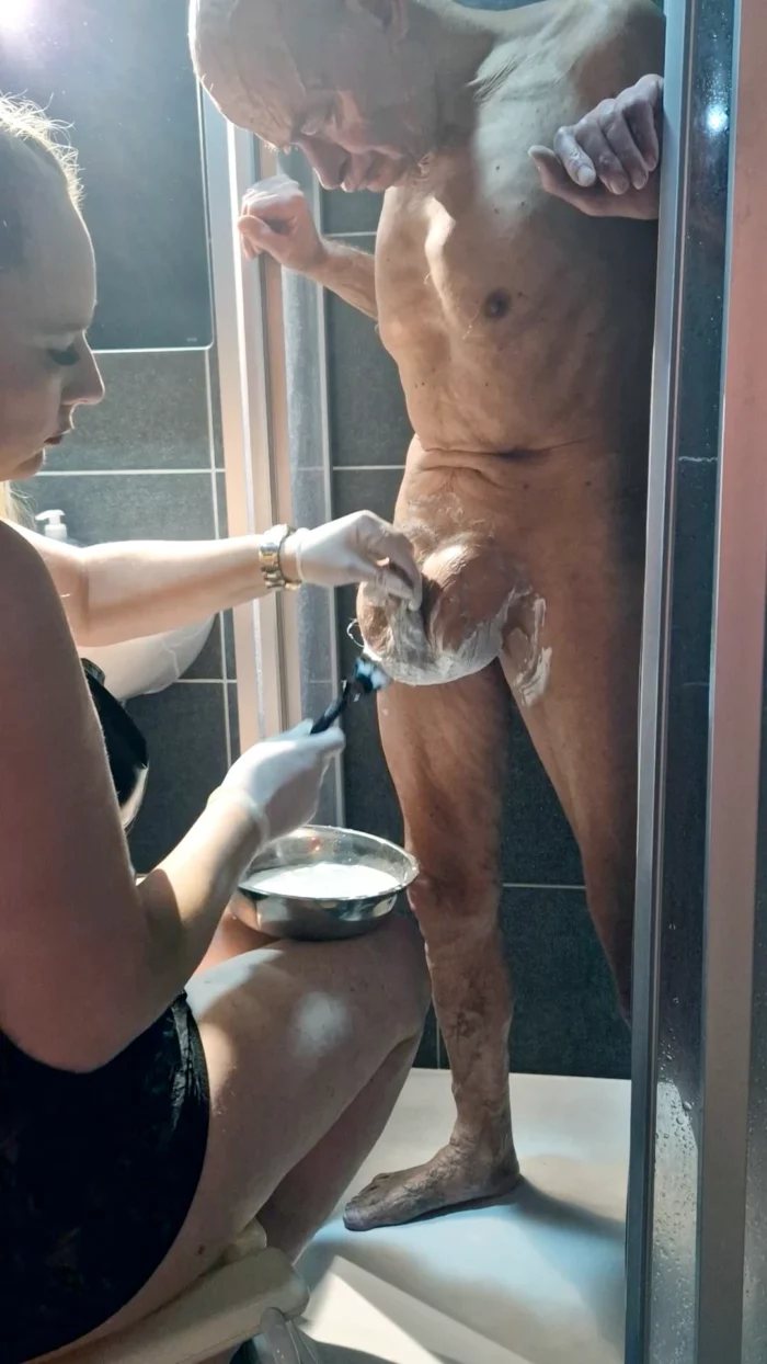 Saving Of 90y. Old Slave - SCATDOMINA / MISTRESS JESSICA / DOMINA SCHWEIZ - MP4