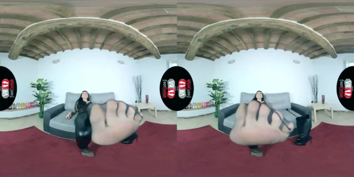 Vr Foot Fetish - Badass Domme Daphne Tempts You With Her Nylon-Clad Feet - Brunette Goddess In High Heels Leg And Foot Fetish - SEXLIKEREAL - MP4
