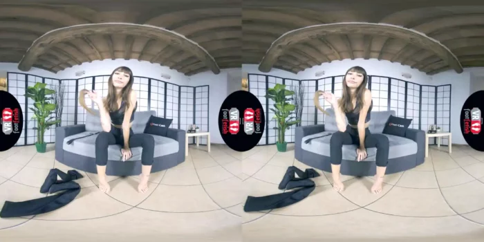 Vr Foot Fetish - Super Attractive Brunette Teen Reine Vixen Showing Off Her Beautiful And Clean Feet In Vr Action - SEXLIKEREAL - MP4