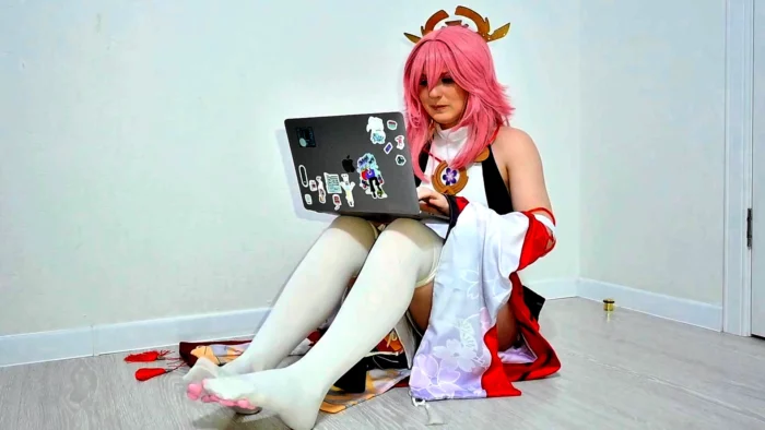 Yae Miko Plays Genshin And Ignores You - SPOOKY BOOGIE - MP4