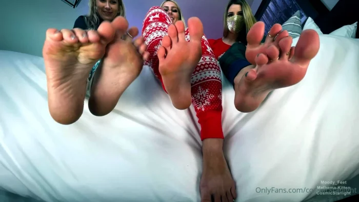 Sleepover Giantess! - THE COSMIC GODDESS / COSMICSTARLIGHT - MP4
