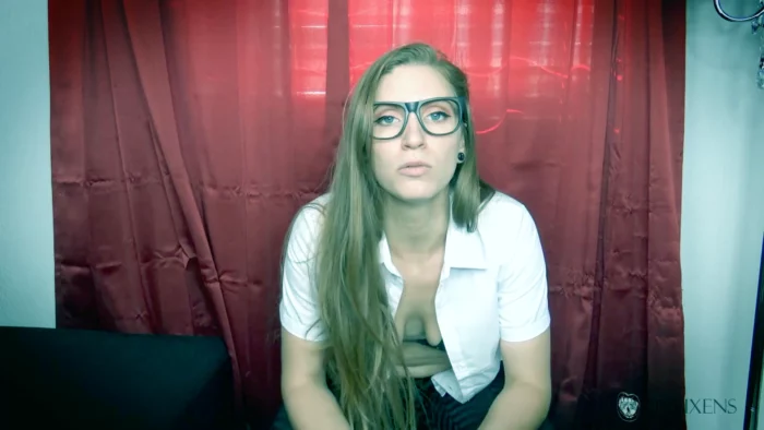 Riot Starter In Scene: Vore Boss - VORE VIXENS - MP4