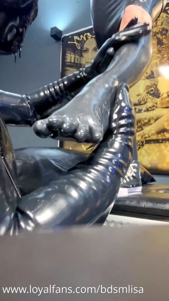 Latex-Party - BDSM LISA / DOMINATRIX LISA / FETISHLATEX LISA - MP4