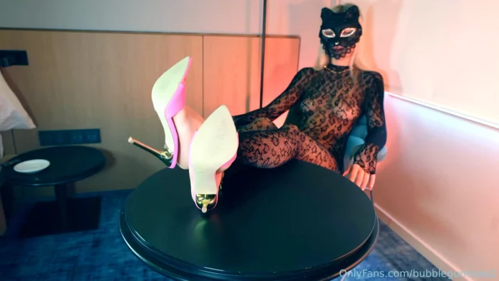 Shoejob - BUBBLEGUM TOES AKA MARIA - MP4
