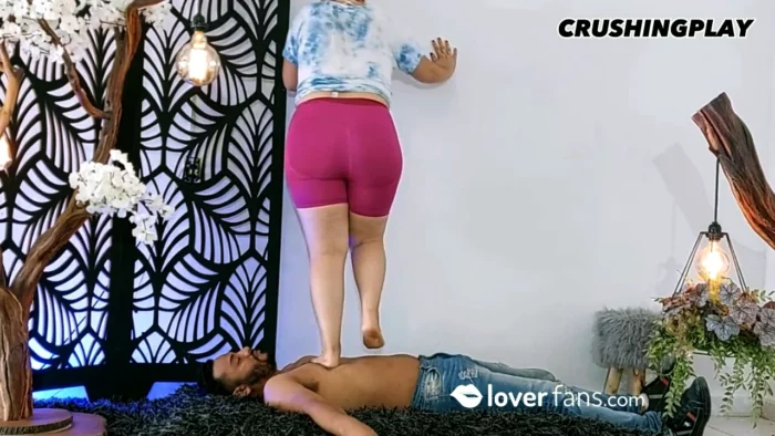 Merciless Goddesses Crushing Your Fragile, Stupid Body! - CRUSHINGPLAY - MP4
