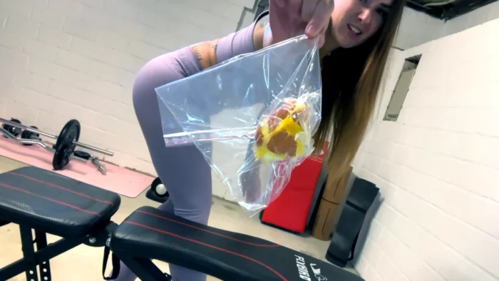 Crushing Your Little Head - CRUEL REELL - MP4