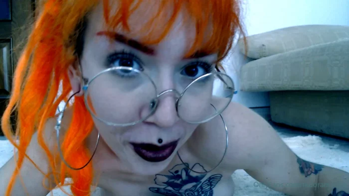 Kinky Vid In Spanish - Bimbo Soft Domme - DIOSA MORELLI / FEDORA MORELLI FETISH QUEEN - MP4