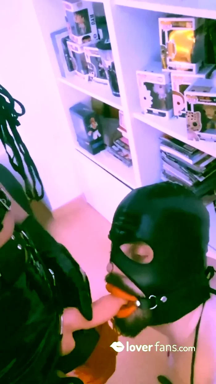 You're Nothing But A Slut At My Feet - DOMINA RAIXEL - MP4