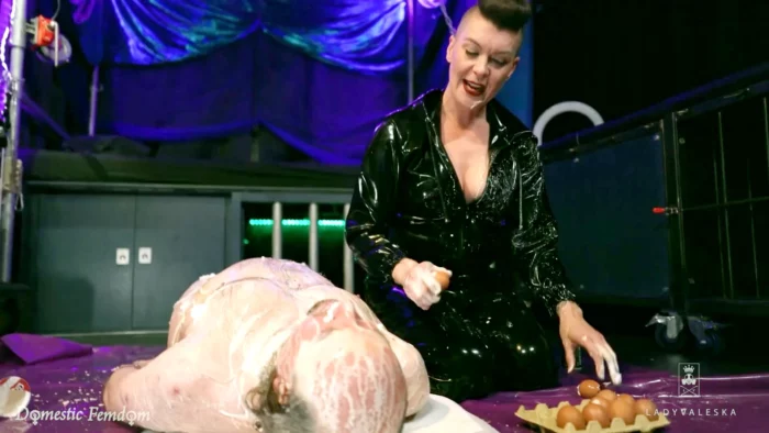 A Creamy Eggy Pissy Mess - DOMESTIC FEMDOM / EYEMBLACKSHEEP - MP4