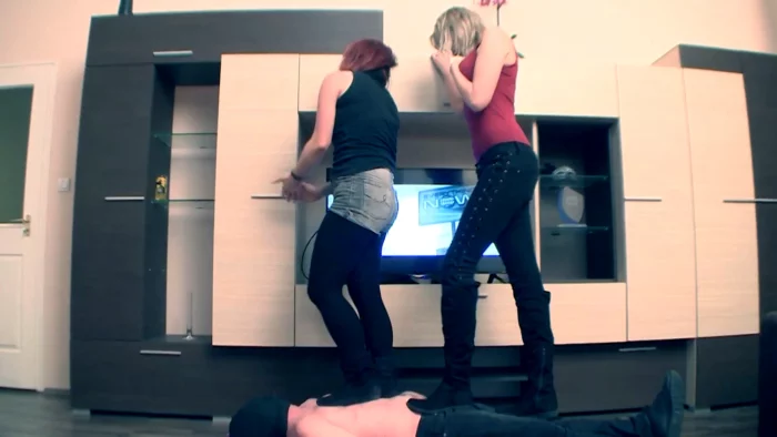 Judy And Her Friend - Trampling In Boots - EXTREMETRAMPLING - MP4