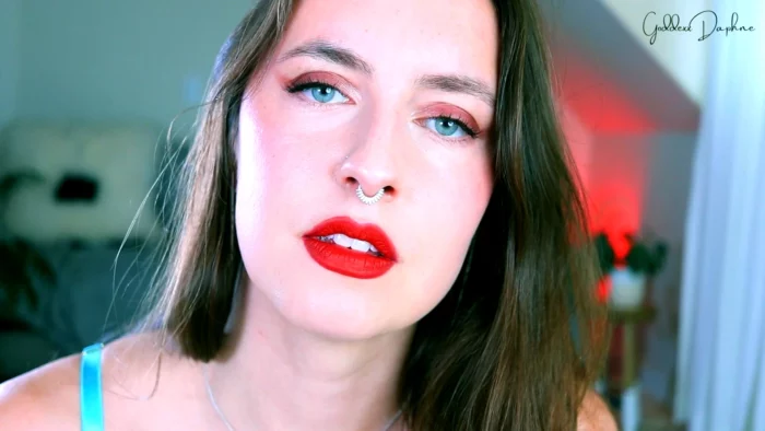 Submit To My Eyes - GODDEXX DAPHNE - MP4
