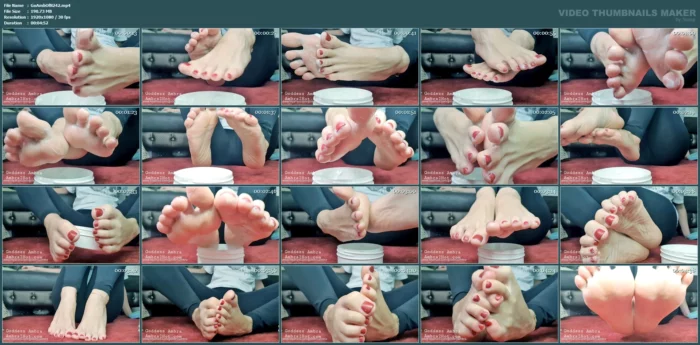 Worship My Delicious Creamy Feet! - GODDESS AMBRA - MP4