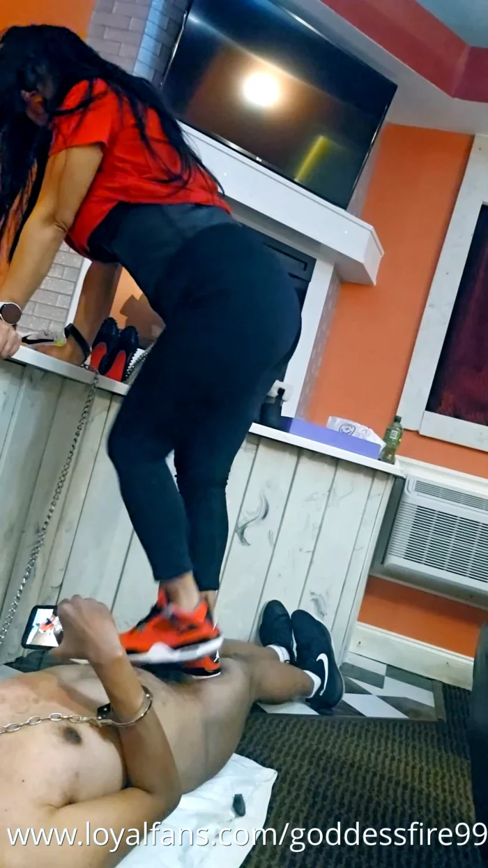 Trampling With Jordan Sneakers - GODDESS FIRE - MP4