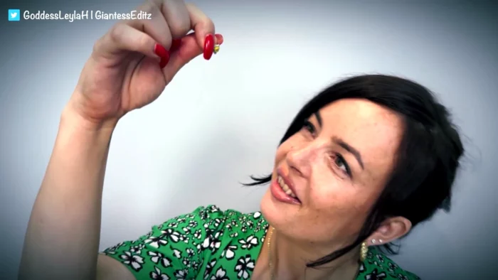 Giantess Leyla Part 1 - GODDESS LEYLA HARDY - MP4