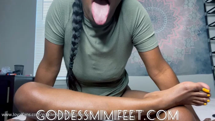 Come Be My Little Spit Bitch - GODDESS MIMI FEET - MP4