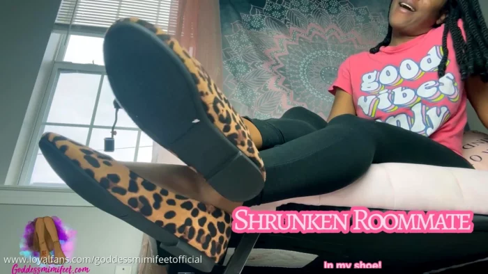 Shrunken Roommate In My Shoe - GODDESS MIMI FEET - MP4