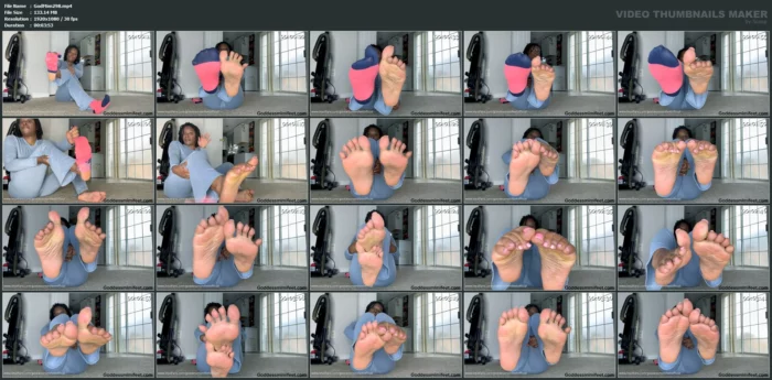 Sock Sniffing And Foot Teases - GODDESS MIMI FEET - MP4