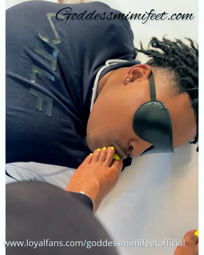Throat Training - GODDESS MIMI FEET - MP4