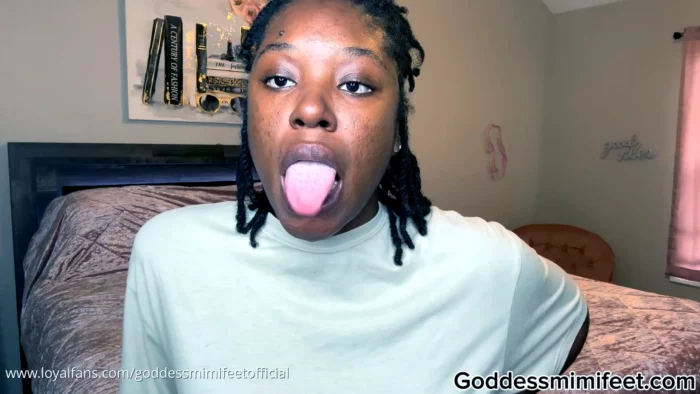Tongue And Spit Tease - GODDESS MIMI FEET - MP4
