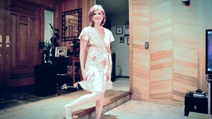 Hubby Lets Me Spend A Weekend W My Lover - HOUSEWIFE GINGER - MP4