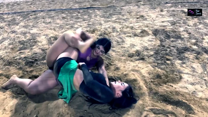 Laura Vs Valentina Round 3 - Figure-4 From Behind - KINKSPORTS - MP4
