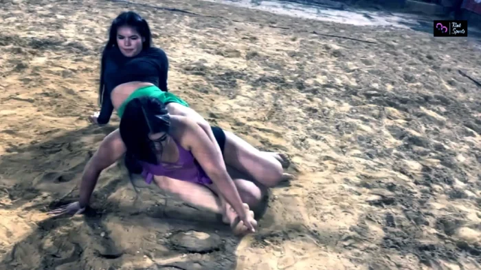 Laura Vs Valentina Round 4 - Straight Up Wrestling - KINKSPORTS - MP4