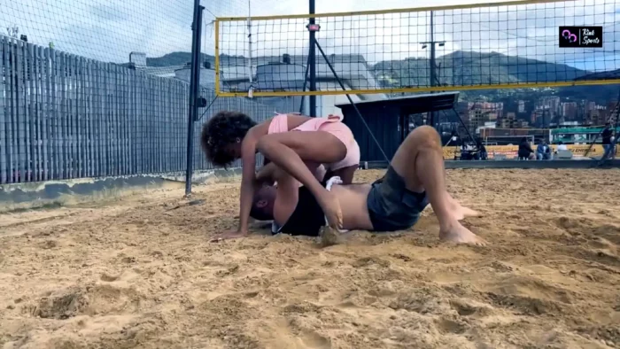 Yesenia Vs Kevin Round 1 - Front Headscissors - KINKSPORTS - MP4