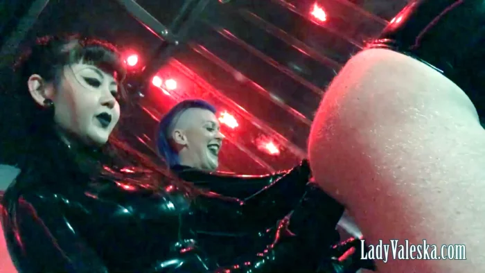 Bedtime Fun - LADY VALESKA - MP4