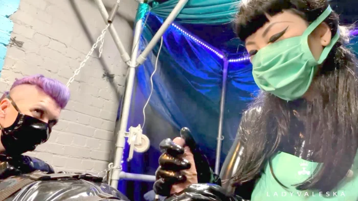 Cock Vibrations - LADY VALESKA - MP4